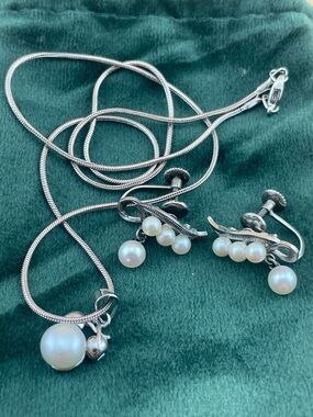 Vintage Japanese Sterling Pearl Set Screwback Earrings Pendant